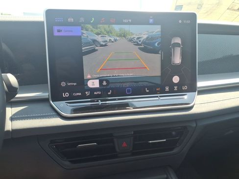 New 2026 Volkswagen Tiguan SE FWD image 14