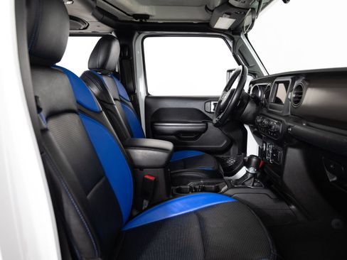Used 2021 Jeep Gladiator Sport AWD/4WD image 25