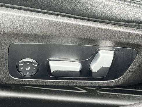 Used 2023 BMW 330i 330i w/ Premium Package image 20