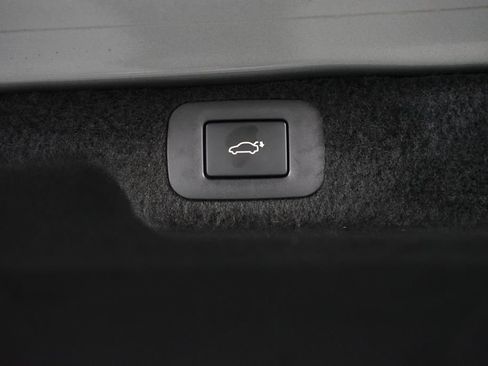 Used 2024 Lexus LS 500 w/ Interior Upgrade Package RWD image 38