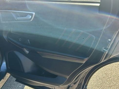 Certified 2020 Ford Edge ST-Line w/ Cold Weather Package image 12