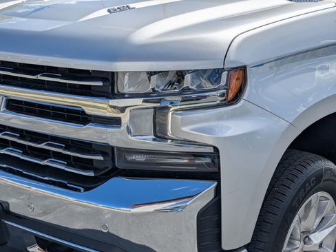 Used 2021 Chevrolet Silverado 1500 LTZ w/ Z71 Off-Road Package AWD/4WD image 12
