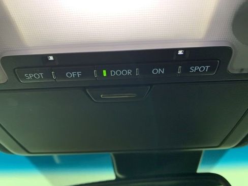 Used 2015 Lexus LS 460 AWD w/ F Sport Package image 22