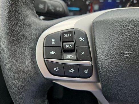 Certified 2023 Ford Explorer XLT w/ Equipment Group 202A AWD/4WD image 14