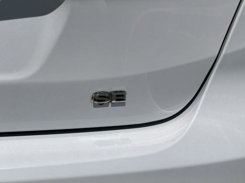 Used 2018 Ford Focus SE FWD image 9