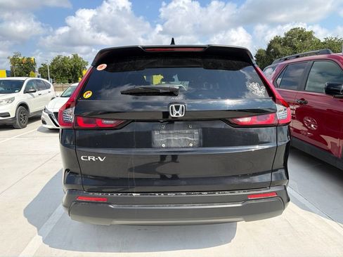 Used 2025 Honda CR-V LX image 5