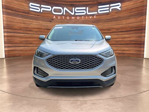 Used 2023 Ford Edge SEL AWD/4WD image 11