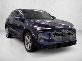 Used 2025 Audi Q5 Premium Plus w/ Premium Plus AWD/4WD video 3