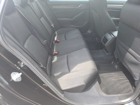 Used 2022 Honda Accord LX image 17