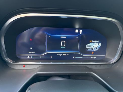 Used 2022 Chevrolet Suburban High Country AWD/4WD image 23