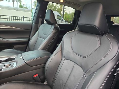 Certified 2023 INFINITI QX60 Luxe w/ Cargo Package FWD image 18