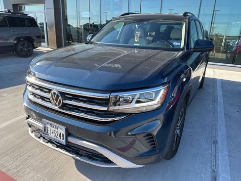 Used 2022 Volkswagen Atlas SE image 2