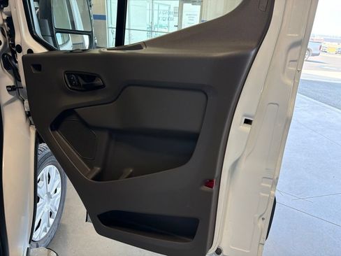 Used 2025 Ford Transit 250 Low Roof w/ Exterior Upgrade Package RWD image 28