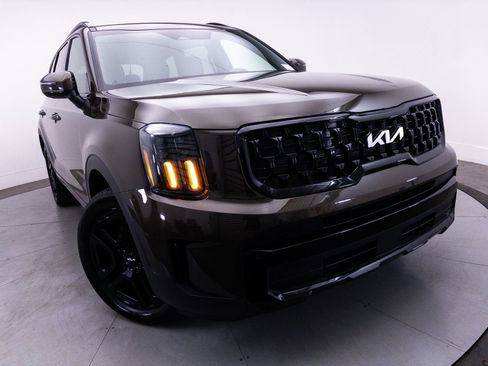Certified 2024 Kia Telluride EX X-Line AWD/4WD image 11