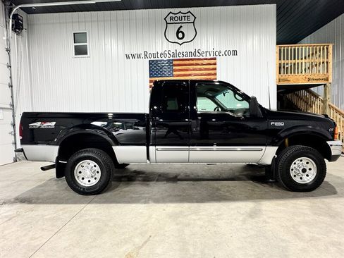 Used 1999 Ford F250 XLT AWD/4WD image 2