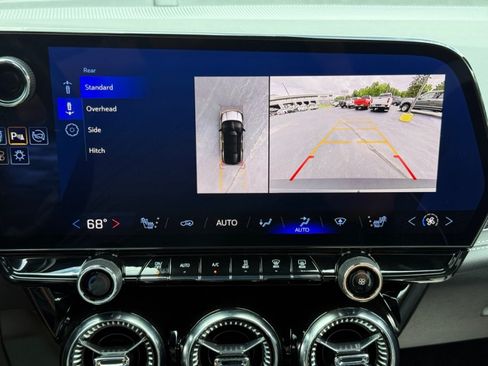 Used 2024 Chevrolet Blazer EV LT AWD/4WD image 14