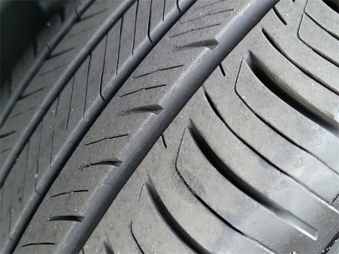 Certified 2023 Ford Explorer XLT image 25