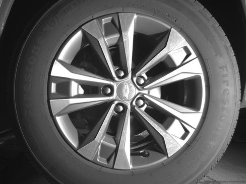 Used 2025 Chevrolet Equinox LT image 14