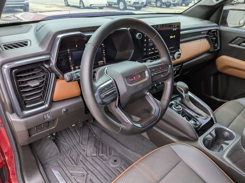 Used 2023 GMC Canyon AT4 w/ Technology Package image 13