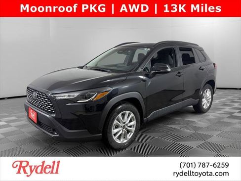 Certified 2023 Toyota Corolla Cross LE w/ Moonroof Package AWD/4WD image 1
