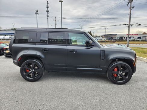 Certified 2024 Land Rover Defender 110 X image 6