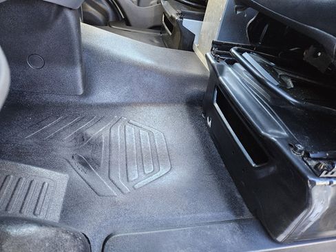 Used 2020 Ford Transit 250 Medium Roof w/ Load Area Protection Package image 17