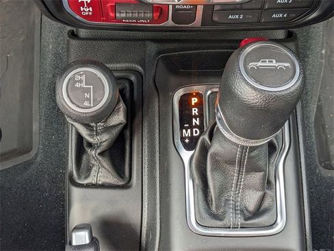 Certified 2024 Jeep Gladiator Sport image 14