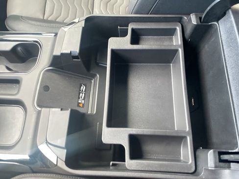 Used 2024 Chevrolet Silverado 1500 ZR2 w/ Technology Package image 38