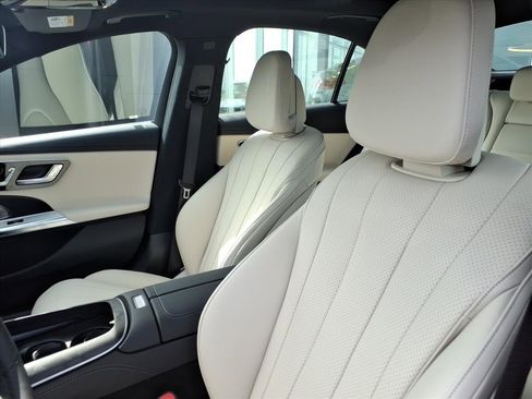 New 2026 Mercedes-Benz E 450 4MATIC Sedan image 13