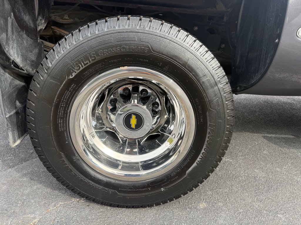 Used 2011 Chevrolet Silverado 3500 LTZ w/ LTZ Plus Package AWD/4WD image 25