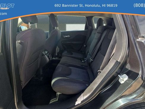 Used 2014 Jeep Cherokee Sport FWD image 9