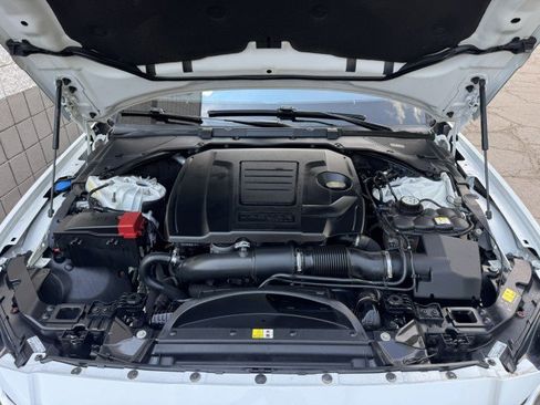 Used 2018 Jaguar XF Prestige AWD/4WD image 5