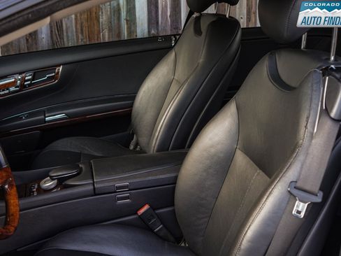 Used 2012 Mercedes-Benz CL 550 4MATIC image 12