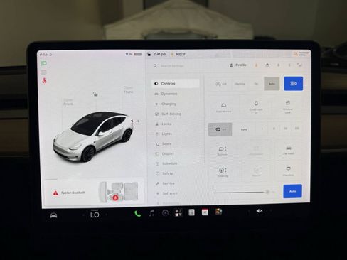 Used 2021 Tesla Model Y Long Range AWD/4WD image 26