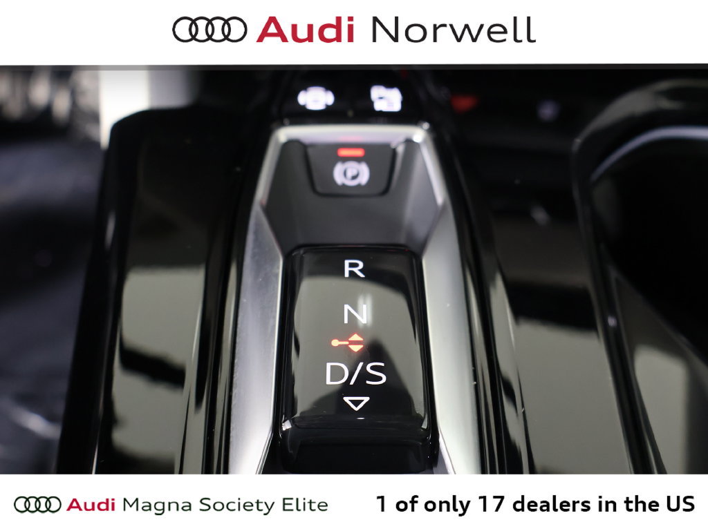 Used 2025 Audi Q5 Premium Plus w/ Premium Plus AWD/4WD image 4