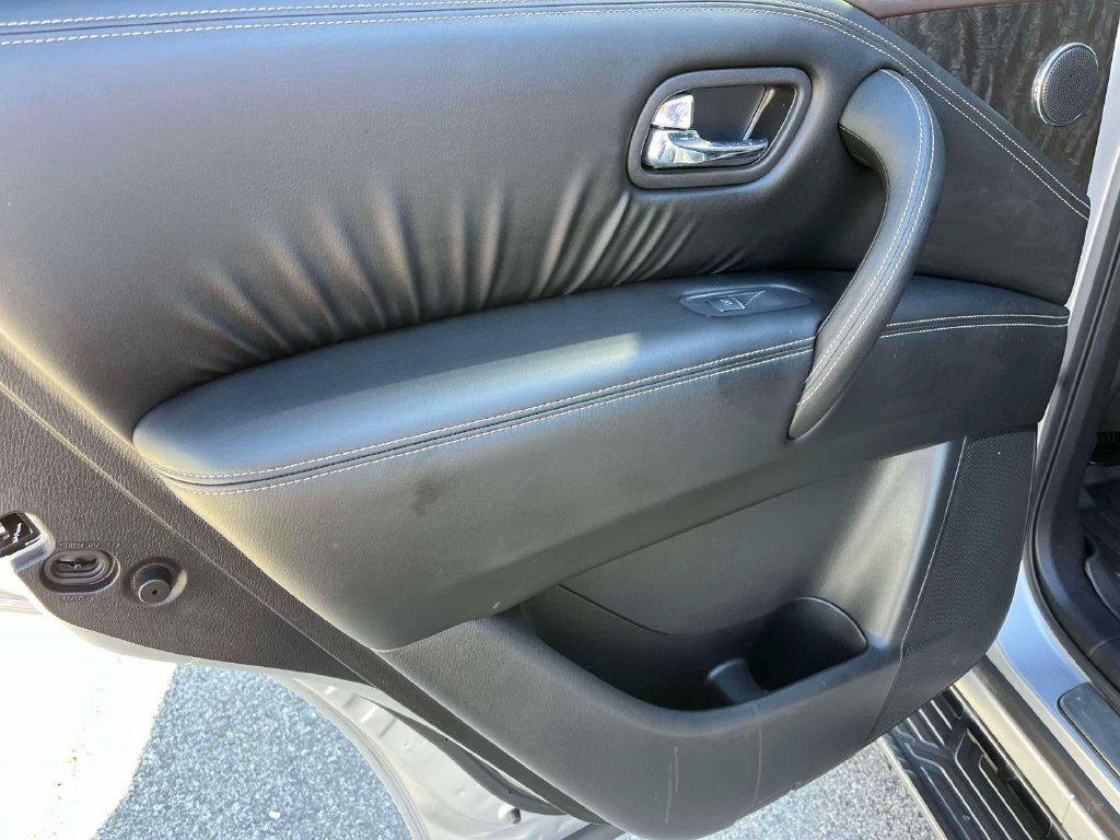 Used 2021 Nissan Armada Platinum w/ Captain's Chairs Package AWD/4WD image 5