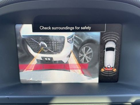 Used 2015 Volvo XC70 T6 Premier Plus image 4