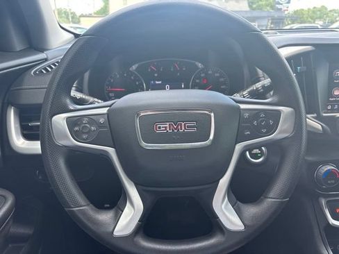 Used 2022 GMC Terrain SLE w/ Driver Convenience Package AWD/4WD image 10