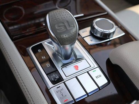 Used 2013 Mercedes-Benz SL 550 image 18