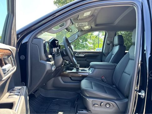 New 2026 GMC Sierra 1500 Elevation w/ Elevation Premium Package AWD/4WD image 8
