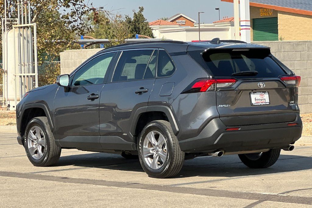 Certified 2025 Toyota RAV4 XLE AWD/4WD image 7