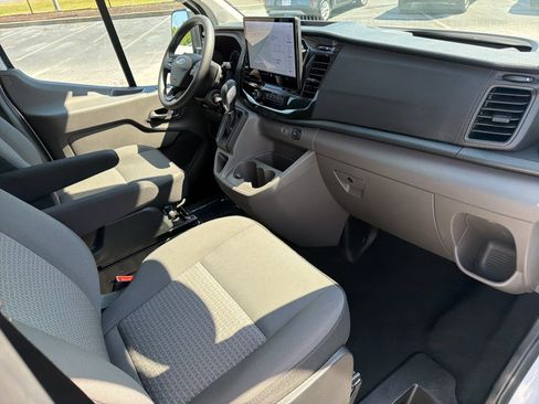 Used 2025 Ford Transit 350 XLT RWD image 21