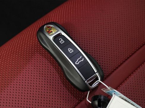 New 2026 Porsche Cayenne E-Hybrid image 23