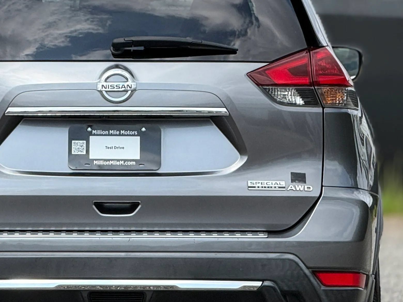Used 2020 Nissan Rogue S w/ Special Edition Package AWD/4WD image 14