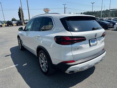 Used 2025 BMW X5 xDrive40i AWD/4WD image 4