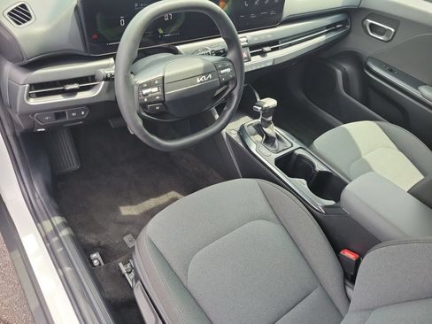 Used 2025 Kia K4 FWD image 18