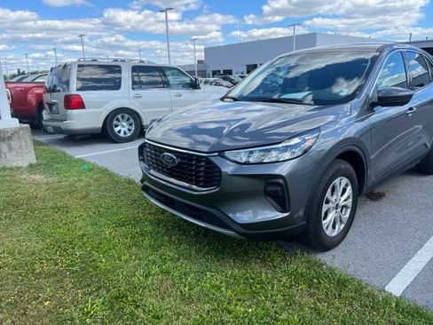 Used 2024 Ford Escape Active w/ Tech Pack #2 AWD/4WD image 11