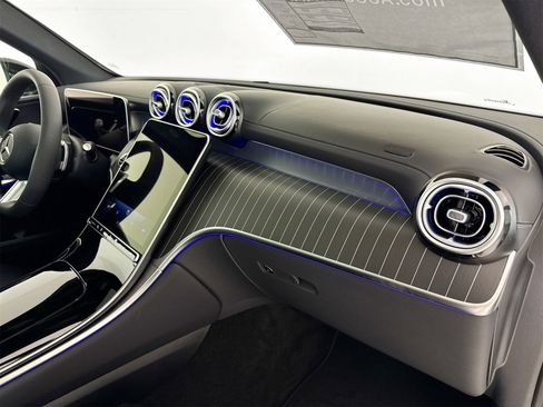 New 2026 Mercedes-Benz GLC 350e 4MATIC image 32