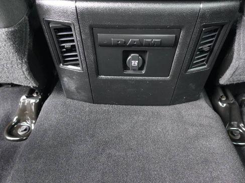 Used 2023 RAM 1500 Warlock AWD/4WD image 36