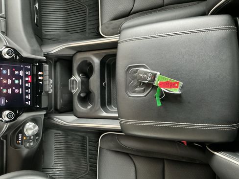 Used 2025 RAM 1500 Laramie image 11